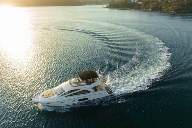 luxury-boat-shares-in-sydney-harbour-east